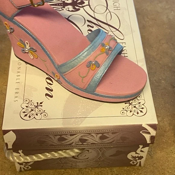 Miniature Hat, Purse, and Shoe “Felicity” with original Boxes - Picture 12 of 14